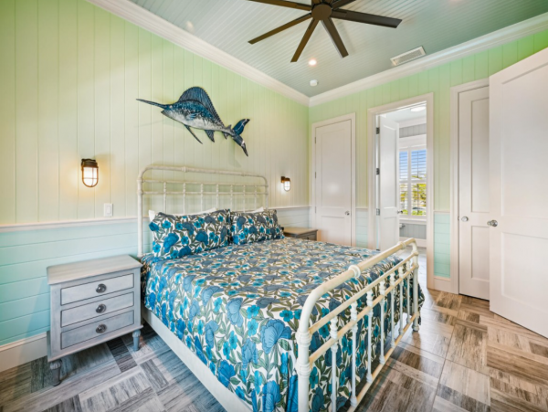Duplex off Gulf Drive and 76th within walking distance to the beach